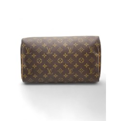 copy of copy of Pochette Louis Vuitton Monogram Pouch